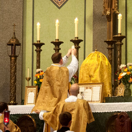 Fr. Kevin O'Neill's First Mass - Dominus Meus et Deus Meus!