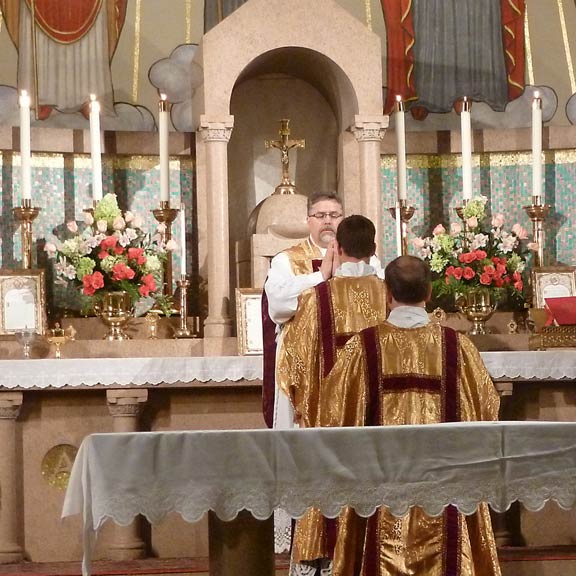 Fr. Novokowsky About to Offer the Gloria