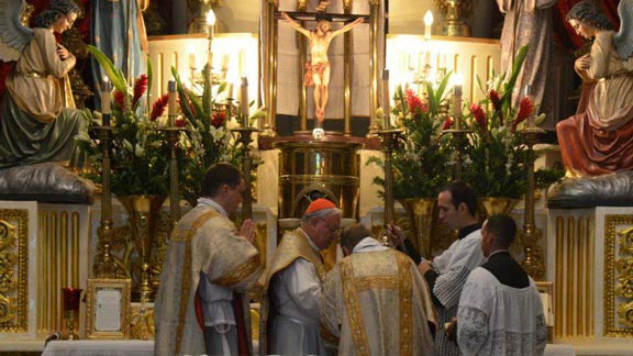 Cardinal Iniquez prepares for Confirmation at the Lavabo