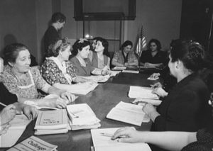 class in english and citizenship, 1943 photograph